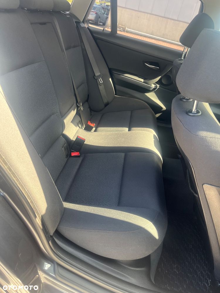 BMW Seria 3 320d - 13