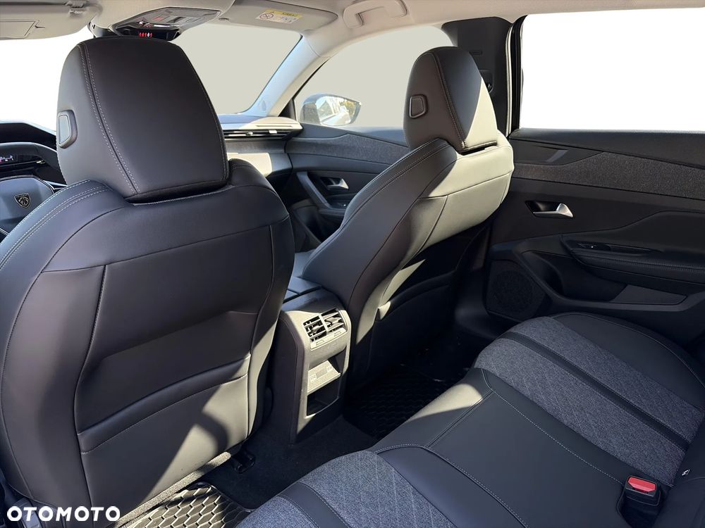 Peugeot 408 1.2 PureTech Allure Pack S&S EAT8 - 16