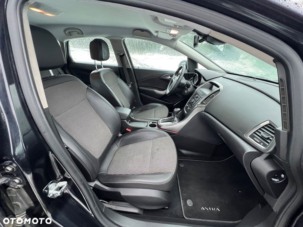 Opel Astra 2.0 CDTI DPF Automatik Cosmo - 19