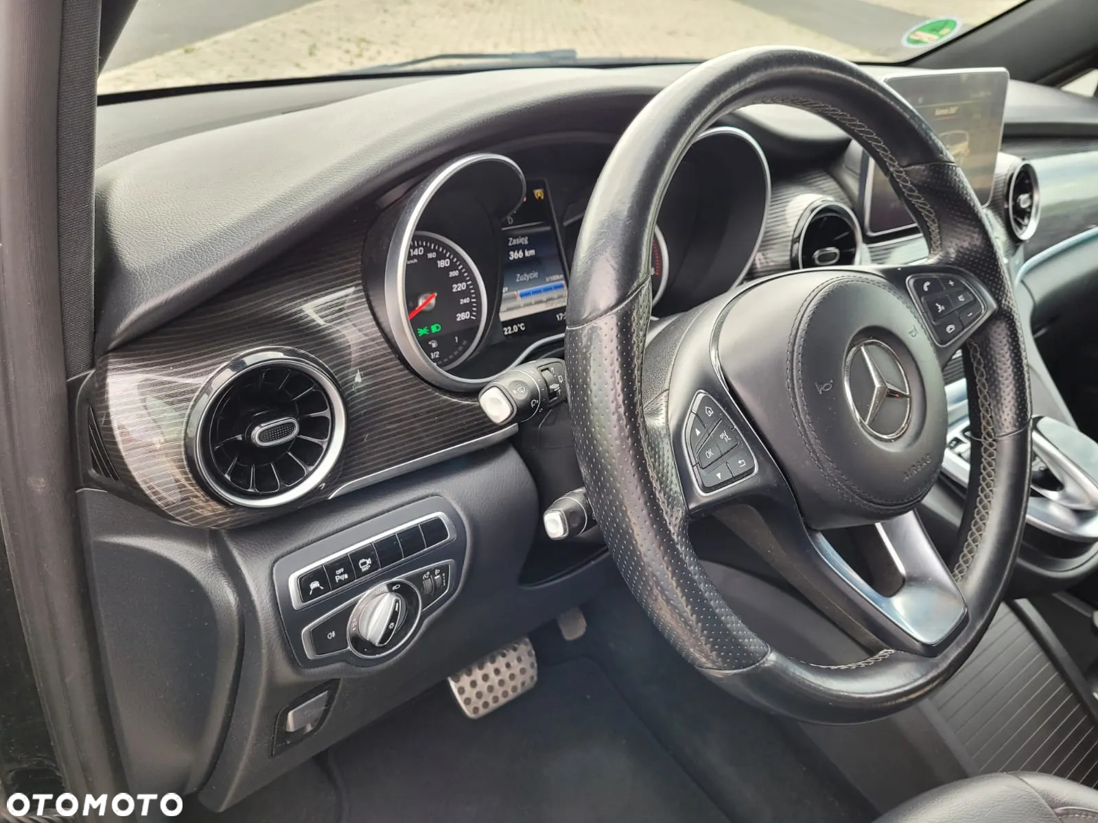 Mercedes-Benz Klasa V 250 d extralang 9G-TRONIC Edition - 13