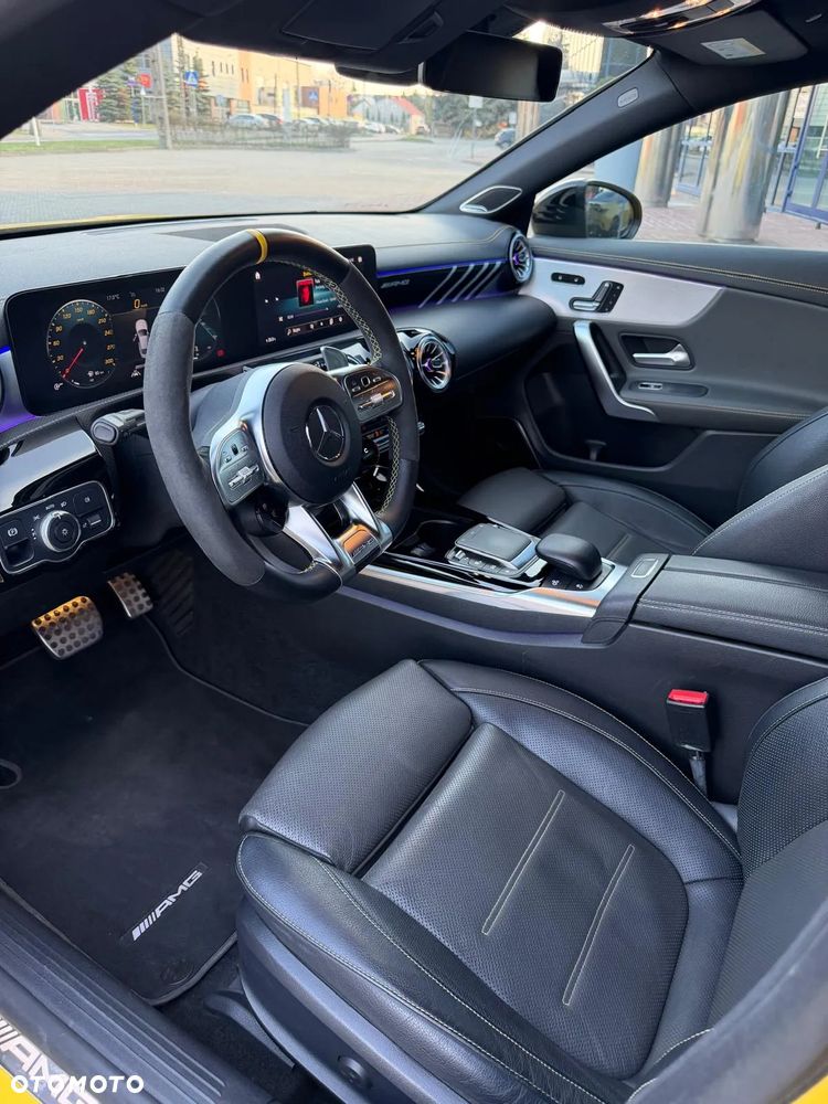 Mercedes-Benz CLA AMG 45 S 4-Matic 8G-DCT - 11