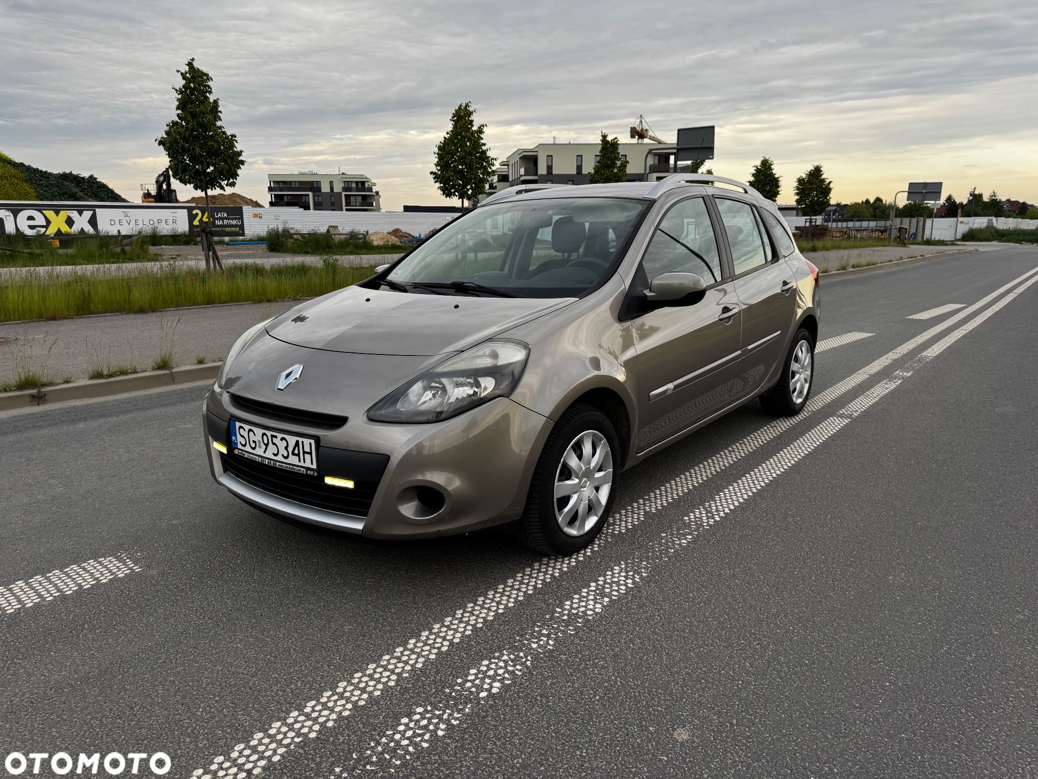 Renault Clio 1.2 16V Authentique - 1