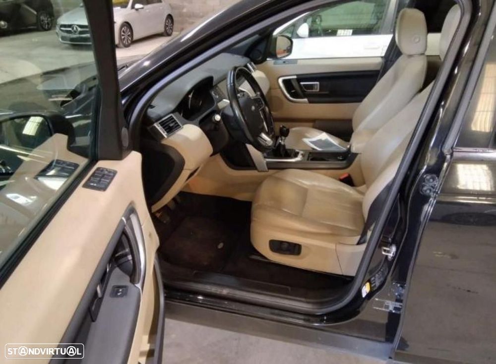 Land Rover Discovery Sport 2.0 eD4 SE - 5