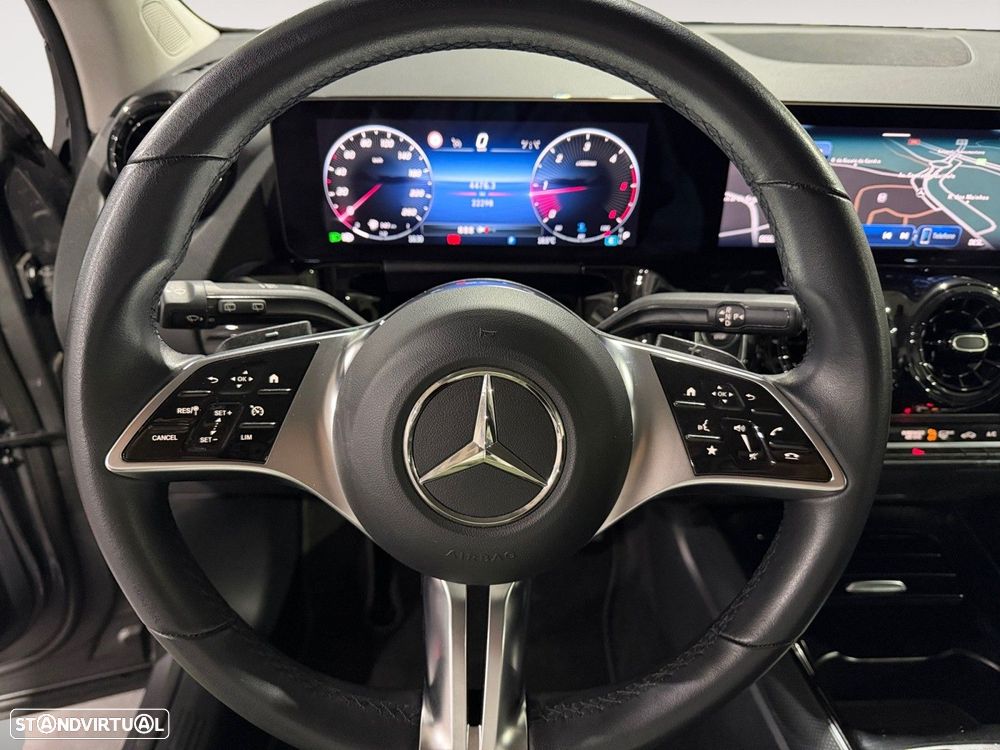 Mercedes-Benz GLA 180 d - 12