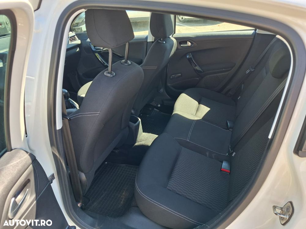 PEUGEOT 208 2016 — imagine 10