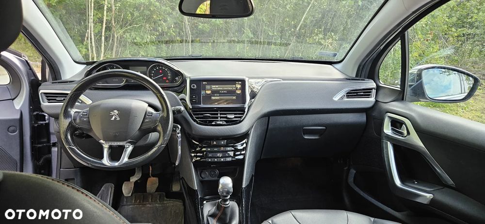 Peugeot 2008 BlueHDi FAP 120 STOP & START Crossway - 12