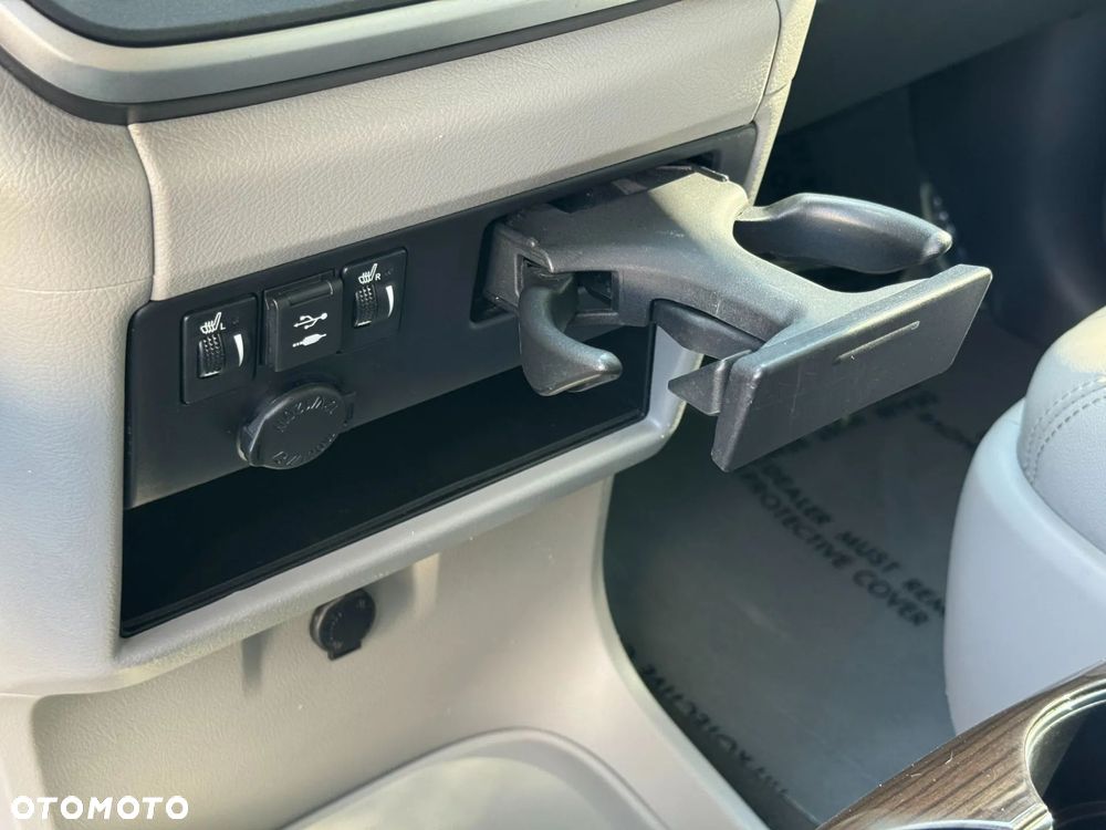 Toyota Sienna 3.5 V6 XLE AWD - 19