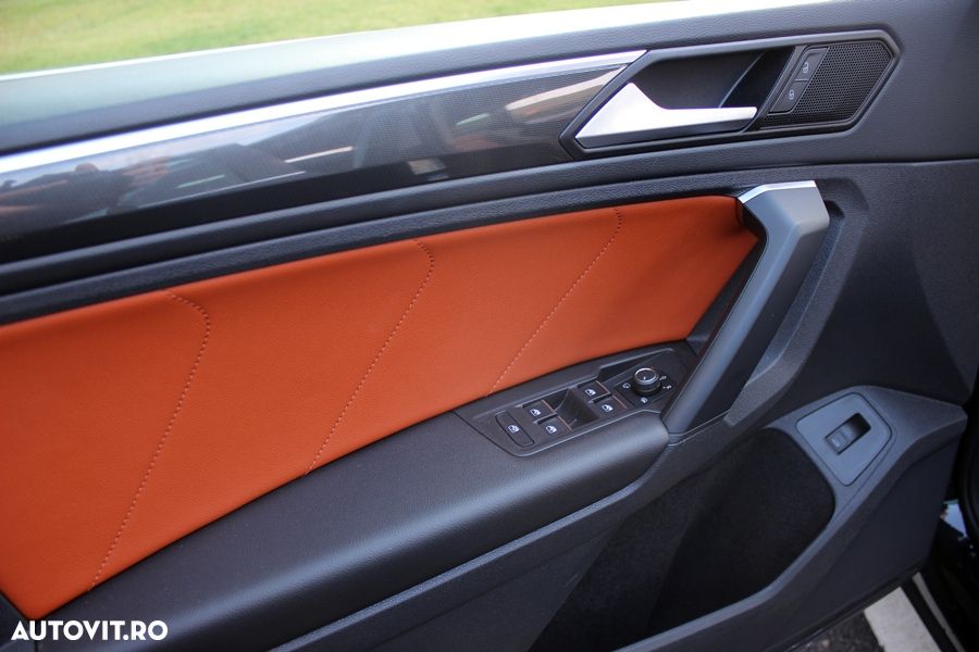 Volkswagen Tiguan 2.0 TDI SCR 4MOTION DSG R-Line - 22