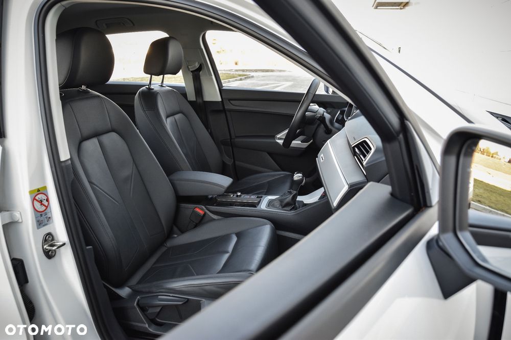 Audi Q3 35 TFSI S tronic - 9