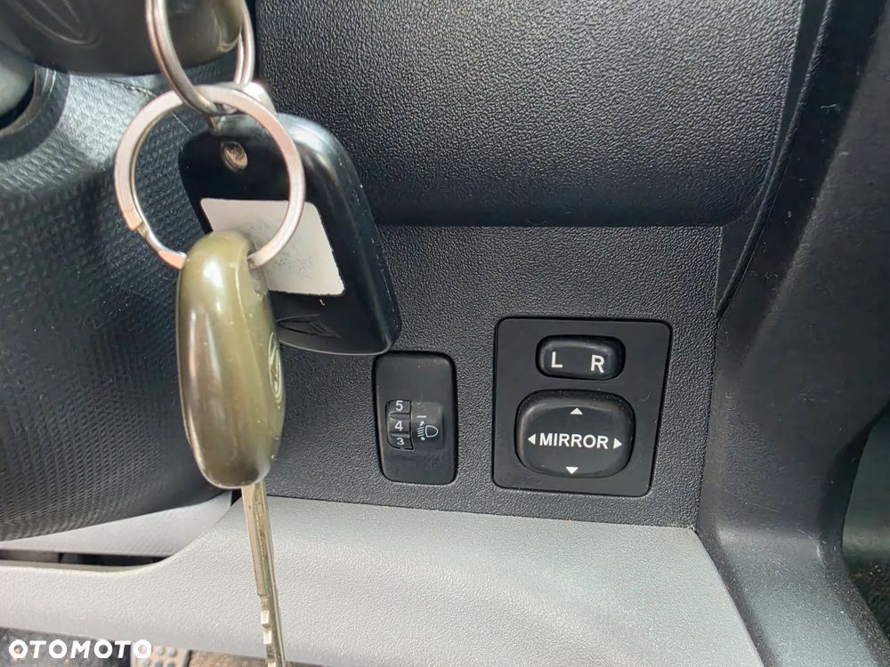 Daihatsu Sirion 1.5 S - 16