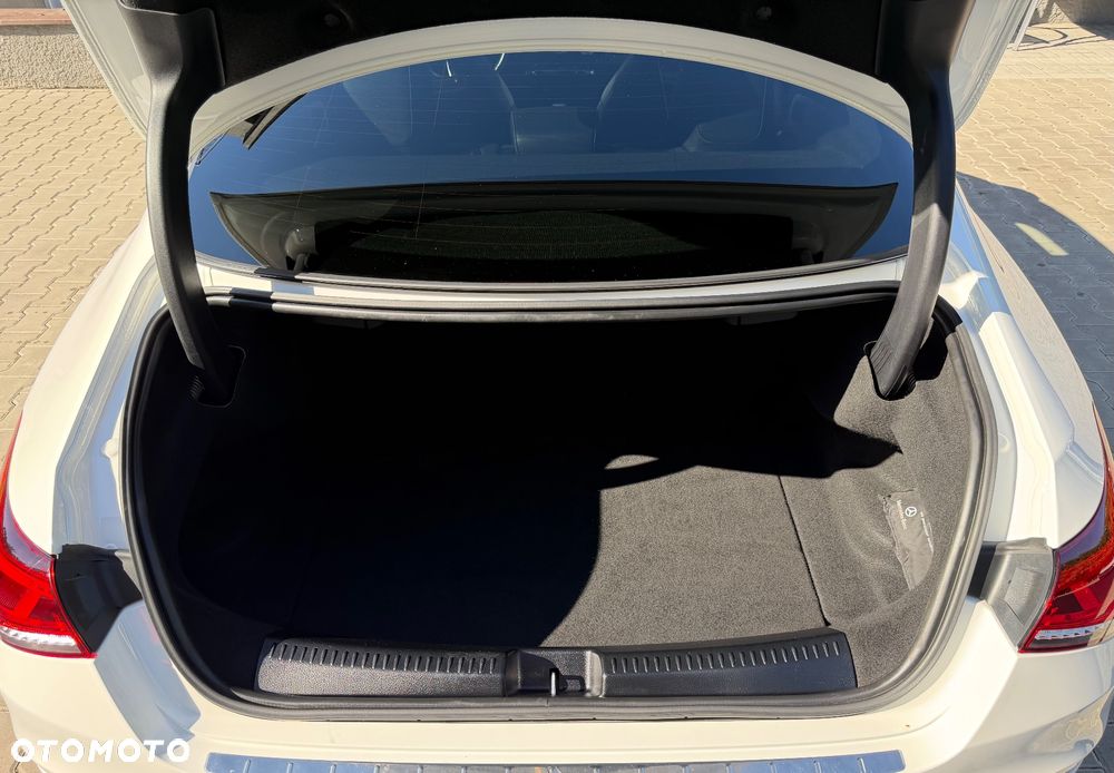 Mercedes-Benz CLA 200 AMG Line 7G-DCT - 23