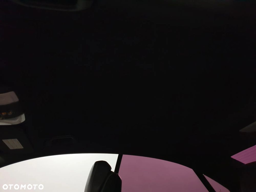 Mercedes-Benz Klasa E - 26