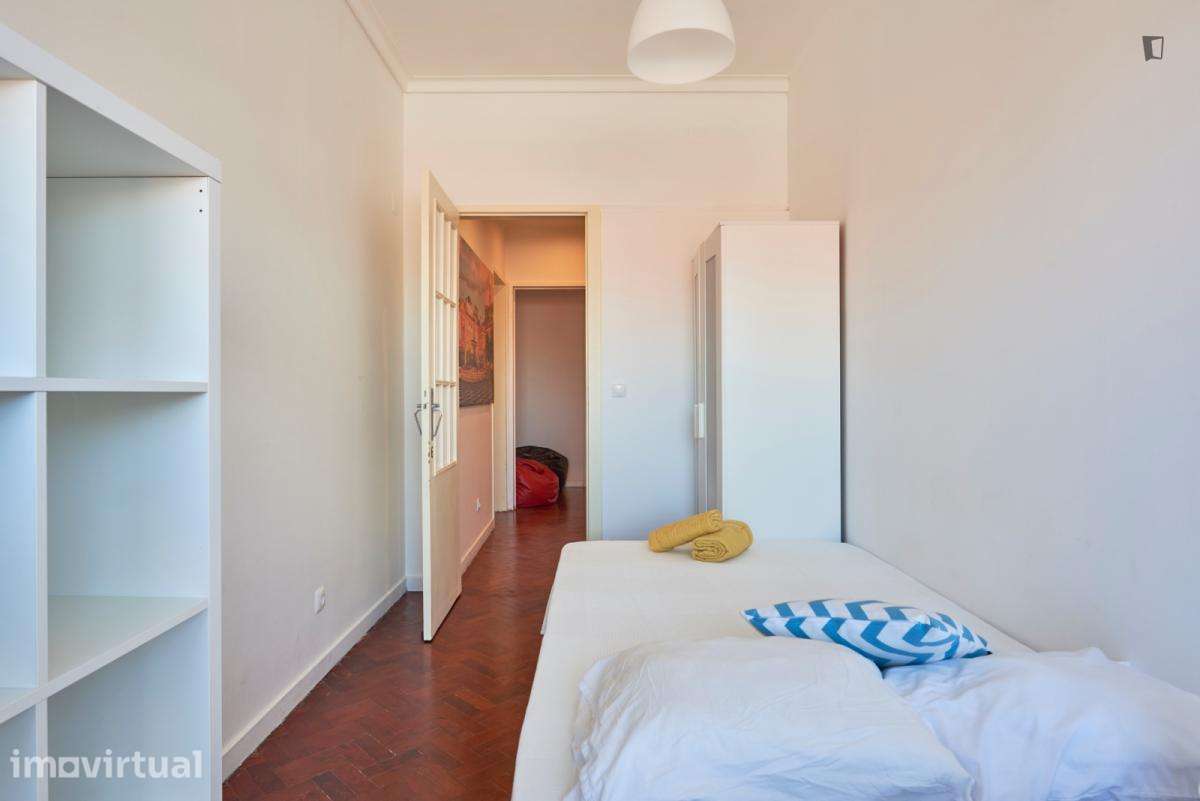 Quarto - localizado em Saldanha Lisbon - Grande imagem: 4/47