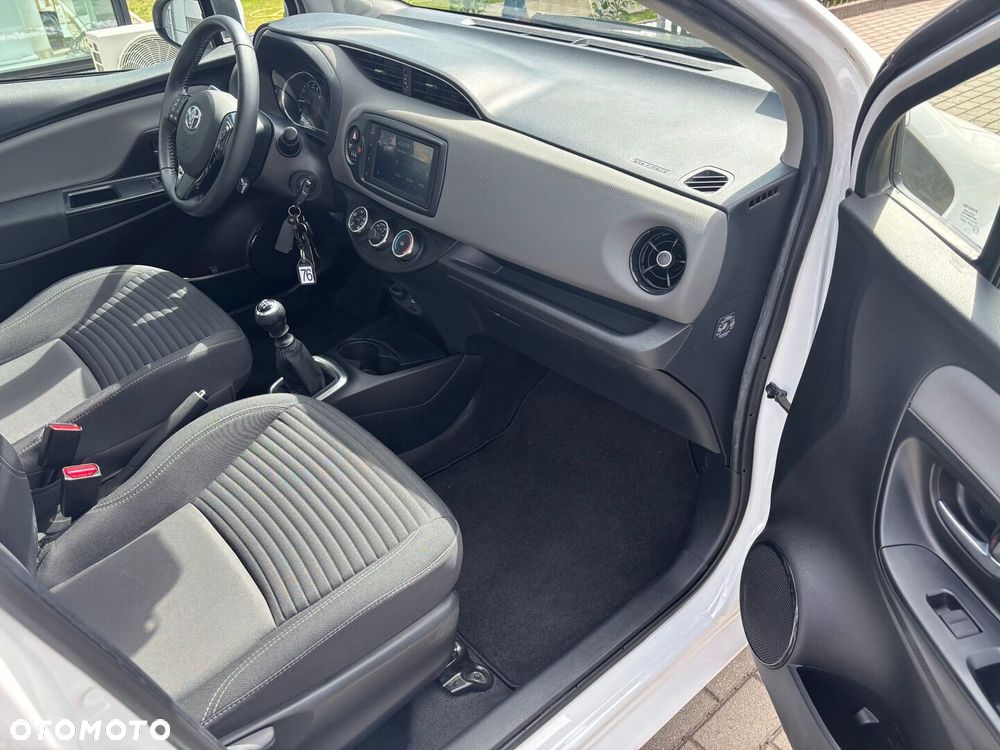 Toyota Yaris - 23
