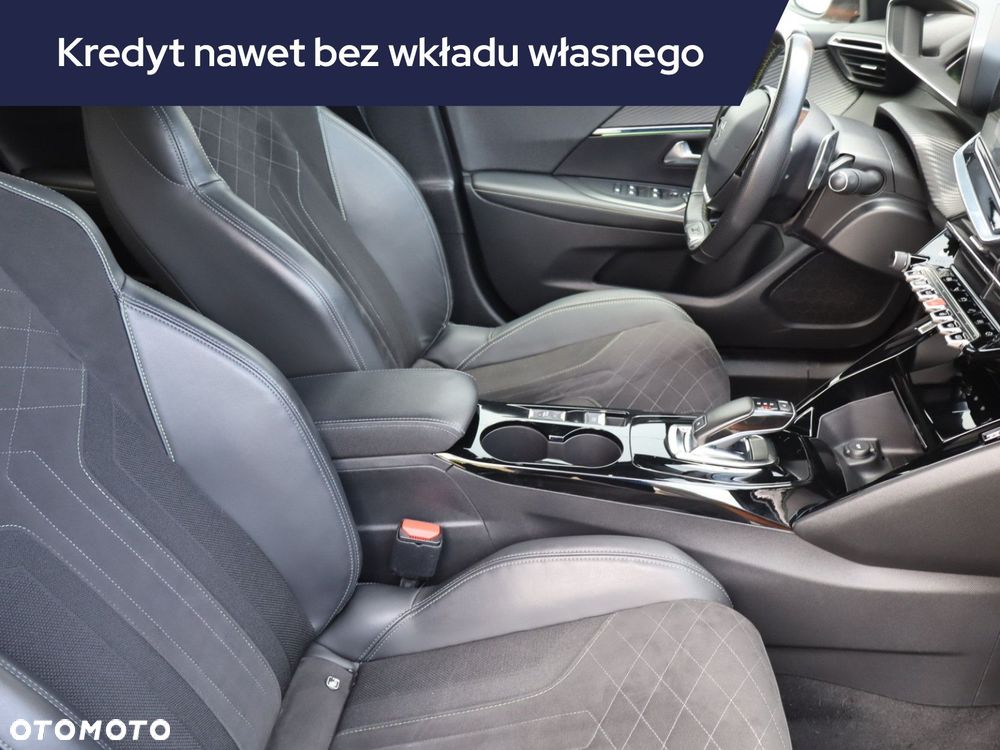 Peugeot 2008 - 11