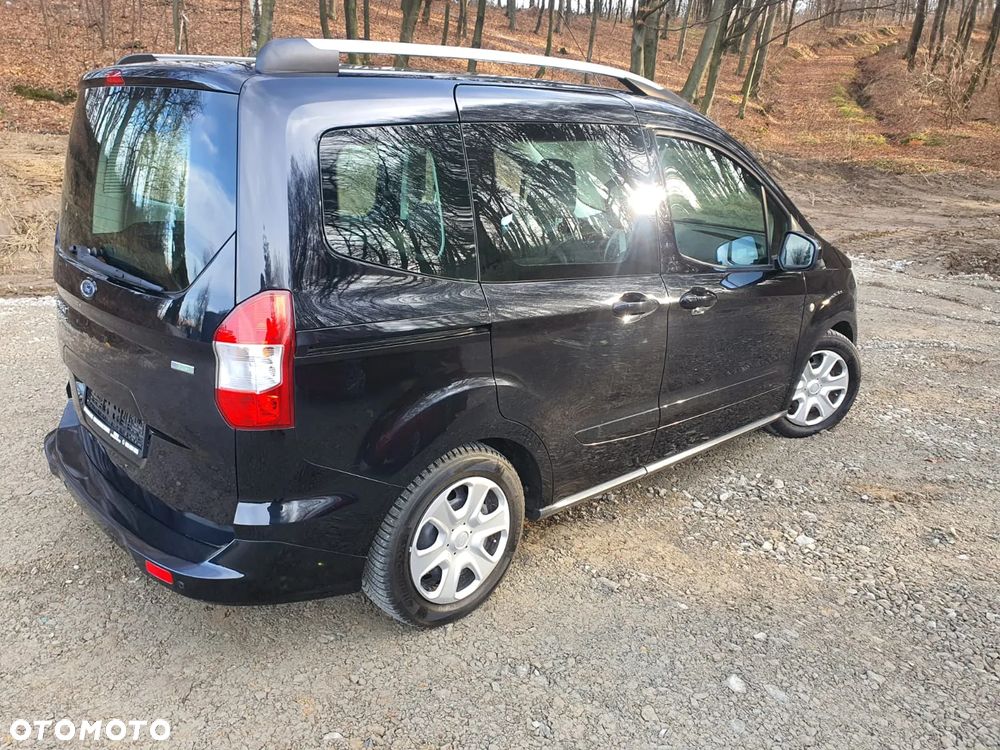 Ford Tourneo Courier 1.0 EcoBoost S&S Ambiente - 4