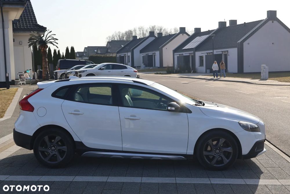 Volvo V40 Cross Country D3 Kinetic - 4