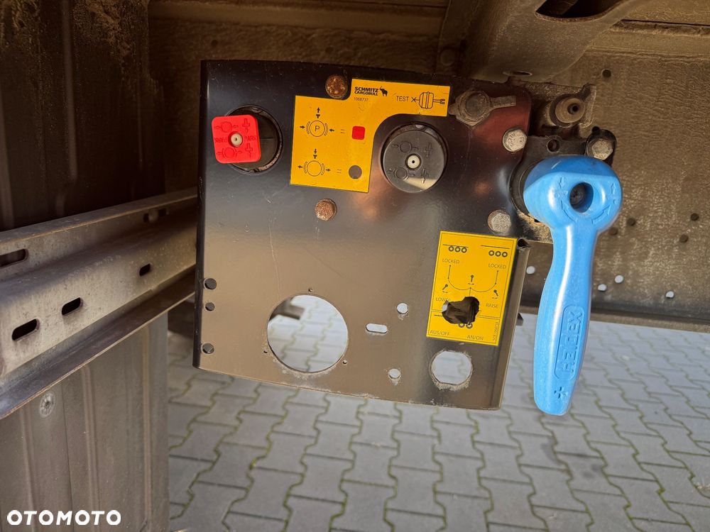 Schmitz Cargobull FIRANKA VARIOS MAŁO UŻYWANA - 14