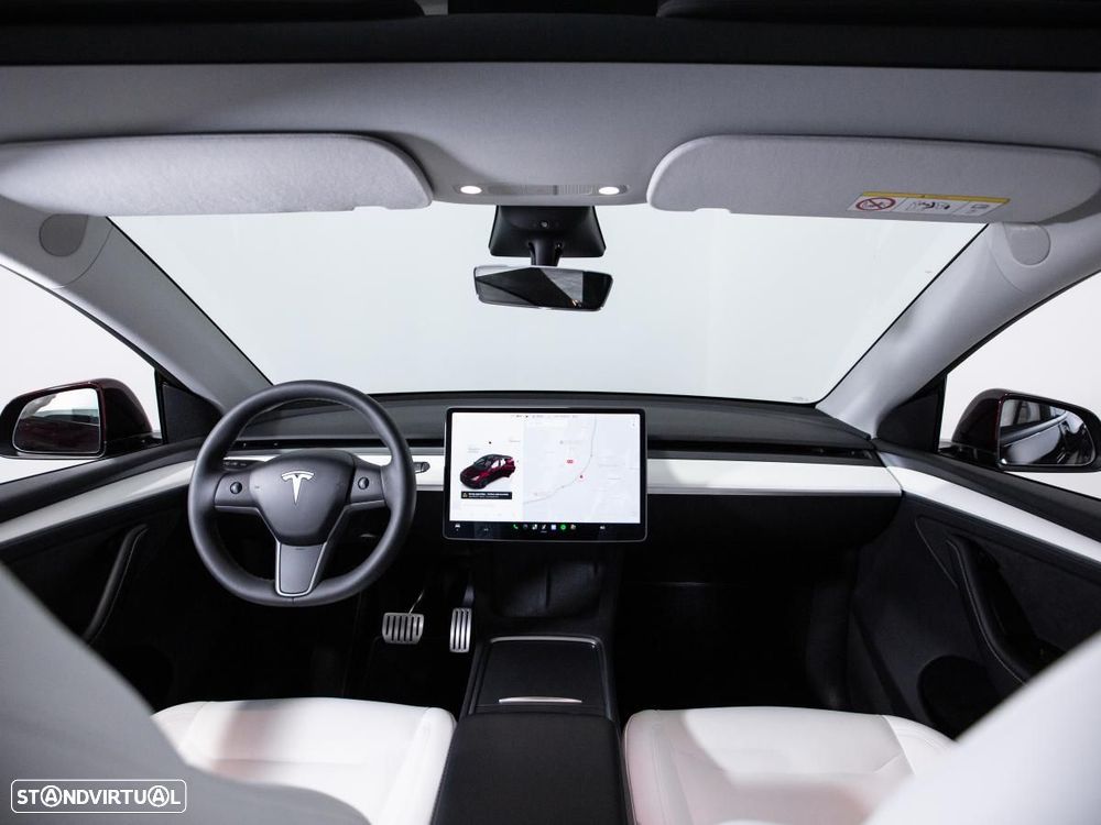 Tesla Model Y Performance Dual Motor AWD - 8