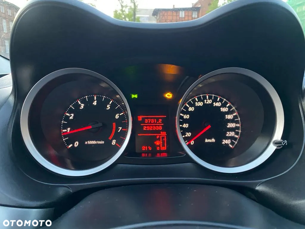 Mitsubishi Lancer 1.6 Inform - 8