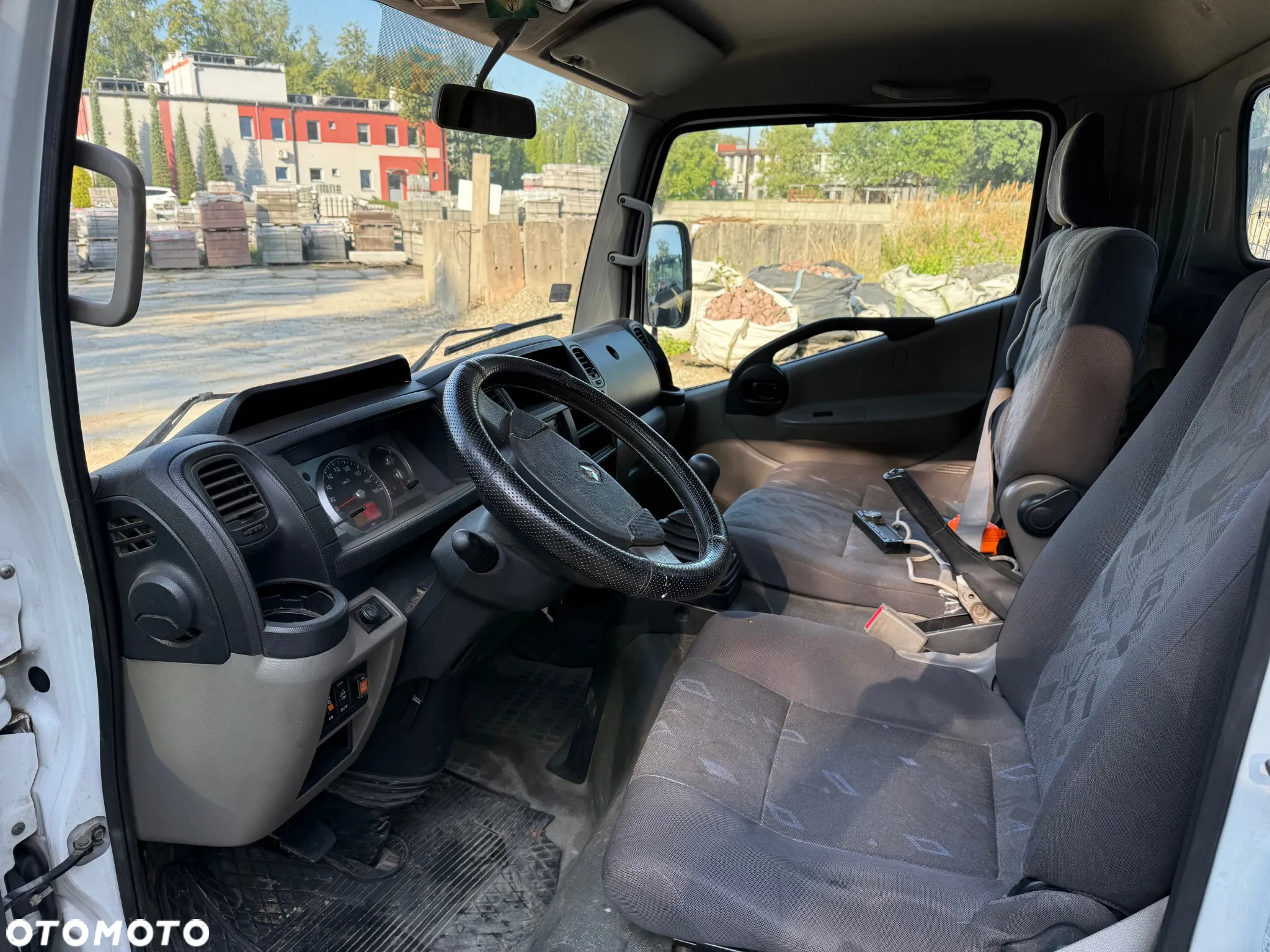 Renault Maxity 130 DXi - 6