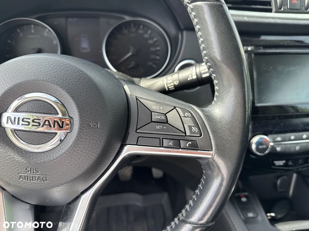 Nissan Qashqai 1.3 DIG-T N-Connecta EU6d - 19