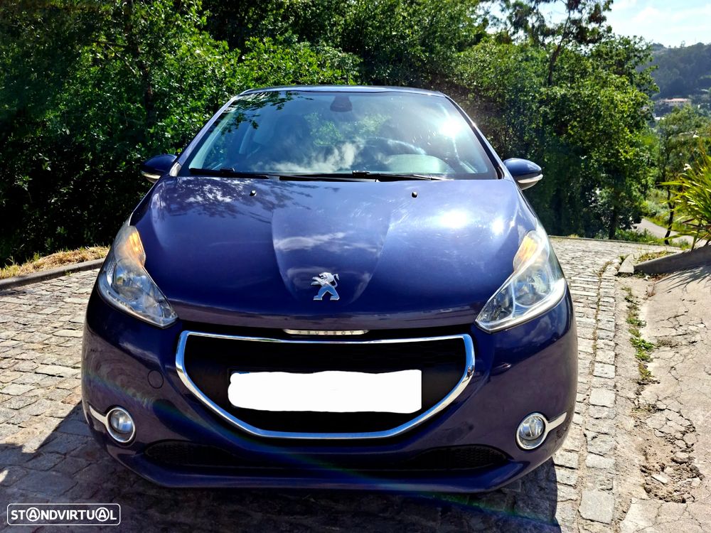 Peugeot 208 1.4 HDi Active - 2
