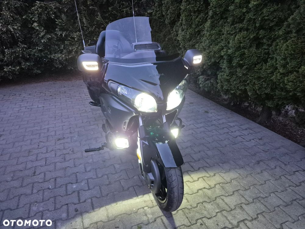 Honda GL - 35