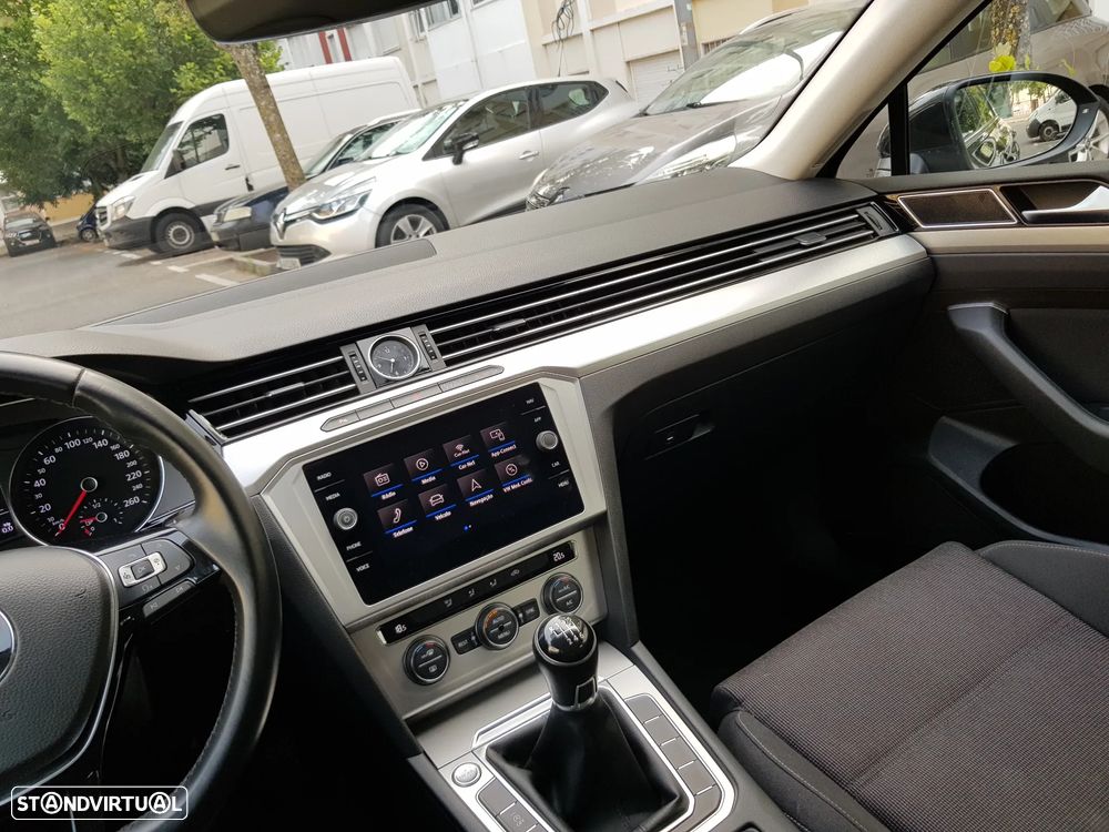 VW Passat Variant 1.6 TDI Confortline - 41