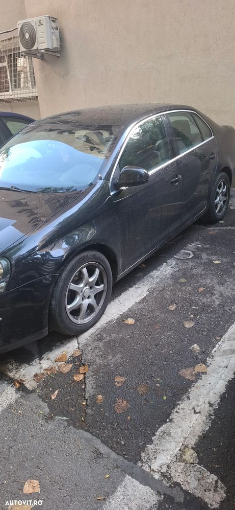 Volkswagen Jetta - 6