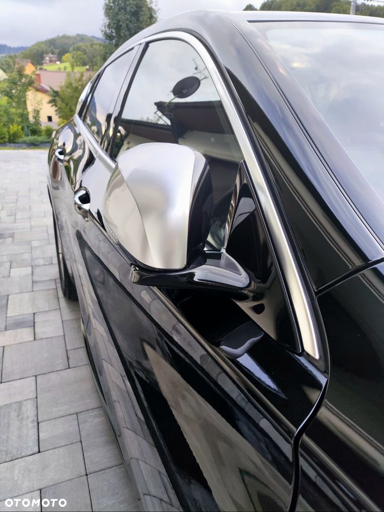 Infiniti Q30 1.5d Premium City Black - 13