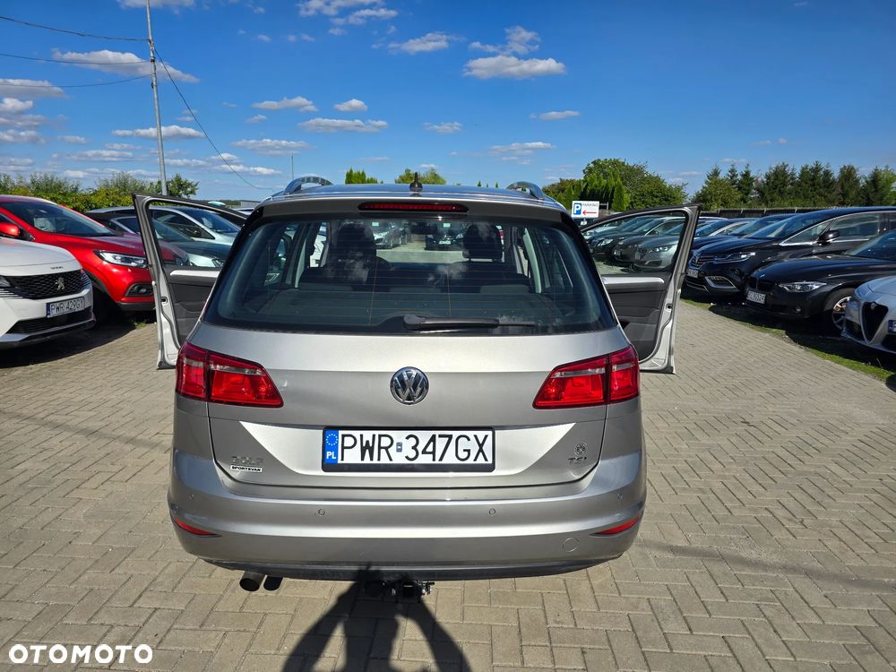 Volkswagen Golf Sportsvan - 23