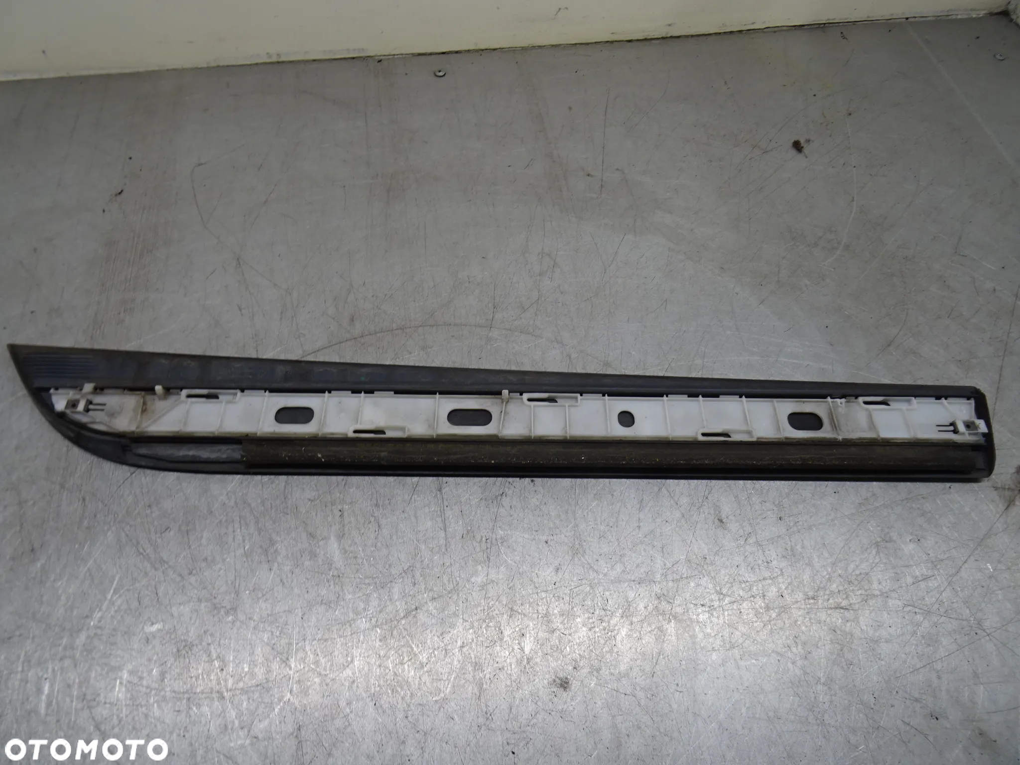AUDI A6 C6 04-07 3.2FSI SEDAN LISTWA DRZWI LEWA LEWY TYŁ TYLNA - 3