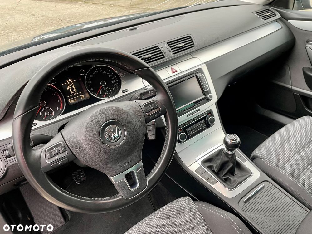 Volkswagen Passat CC 1.8 TSI Exclusive - 17