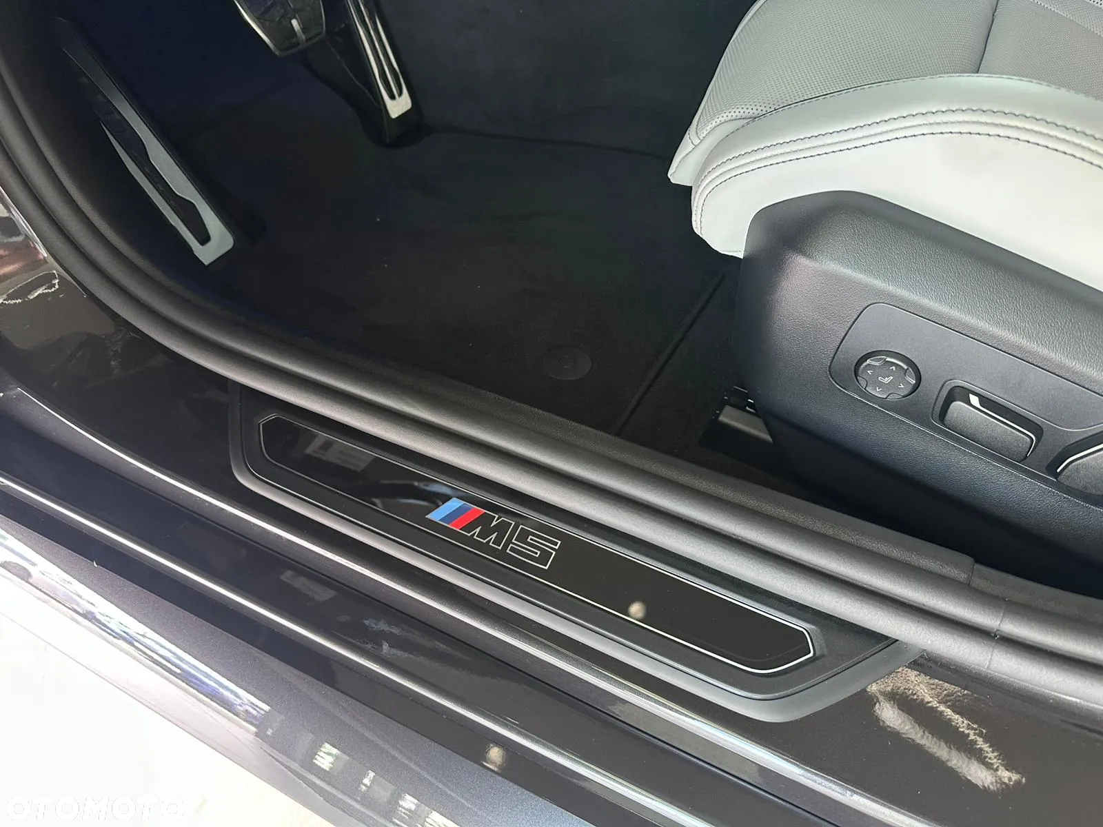 BMW M5 PHEV - 13