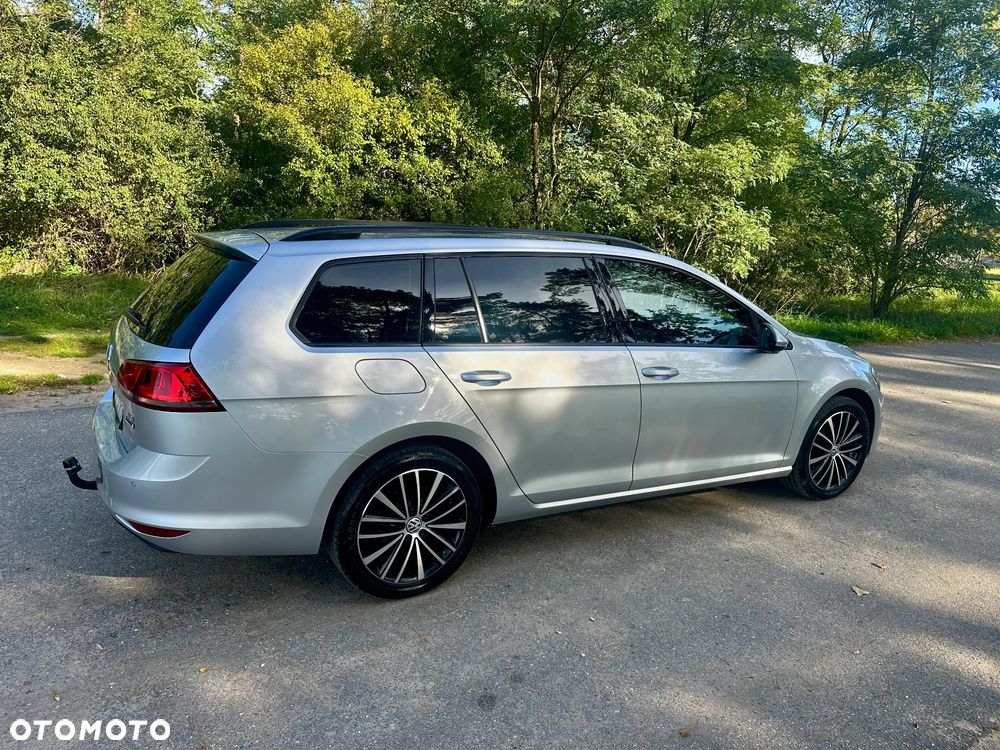 Volkswagen Golf - 6