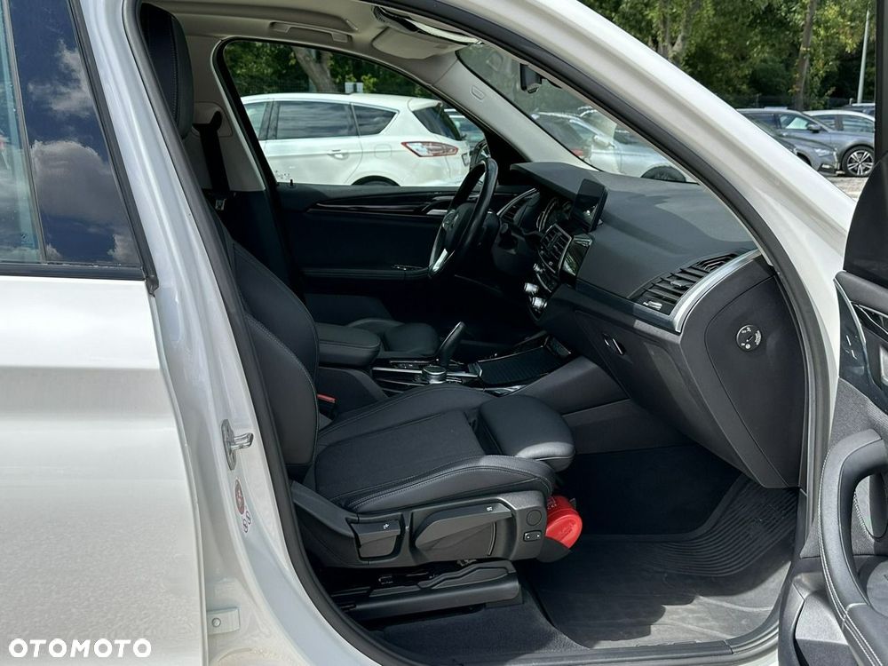 BMW X3 xDrive20d xLine - 20