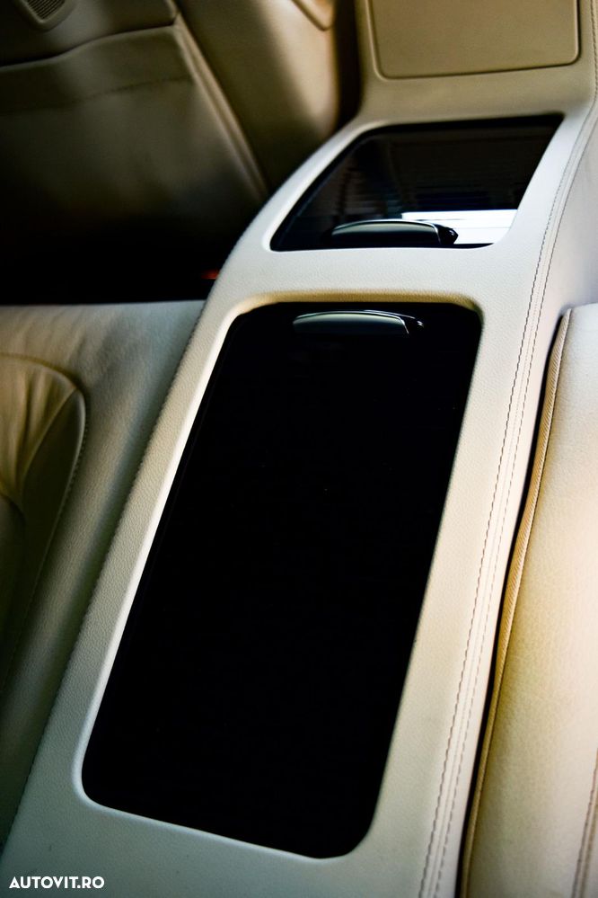 Mercedes-Benz CLS - 23