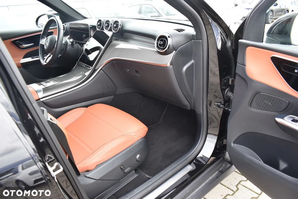 Mercedes-Benz GLC 300 d mHEV 4-Matic Avantgarde - 15