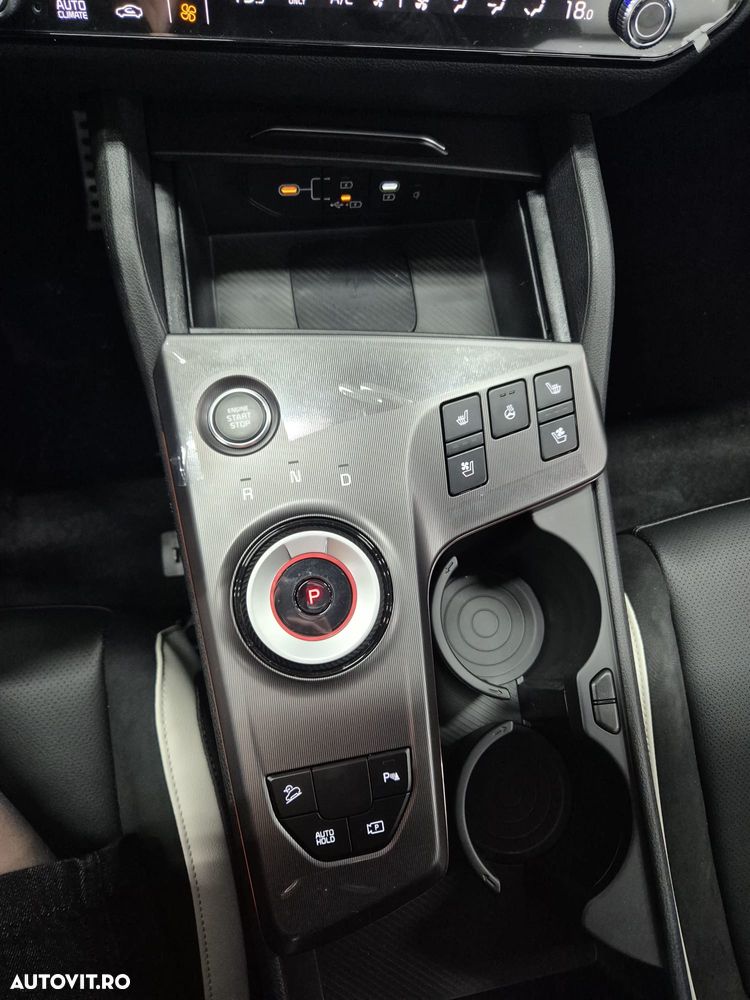 Kia Sportage PE 1.6 T-GDI HEV 6AT 4x2 GT Line - 11