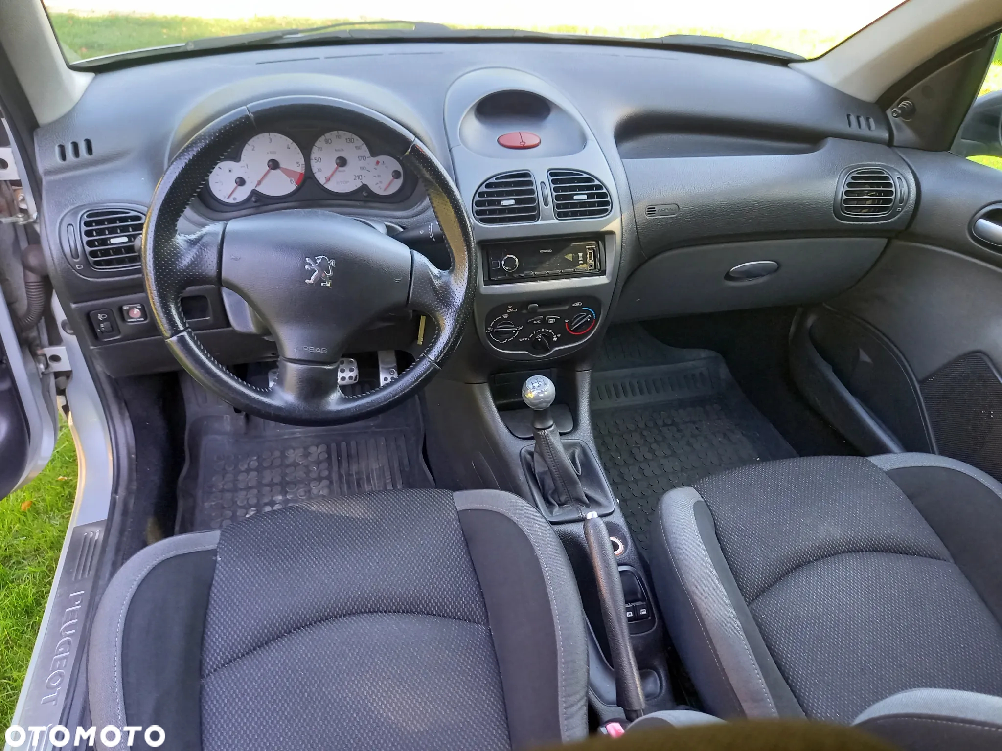 Peugeot 206 - 8