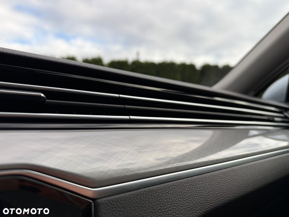 Volkswagen Passat 1.5 TSI EVO Elegance DSG - 37