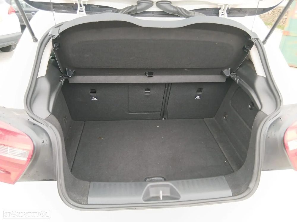 Mercedes-Benz A 200 - 11