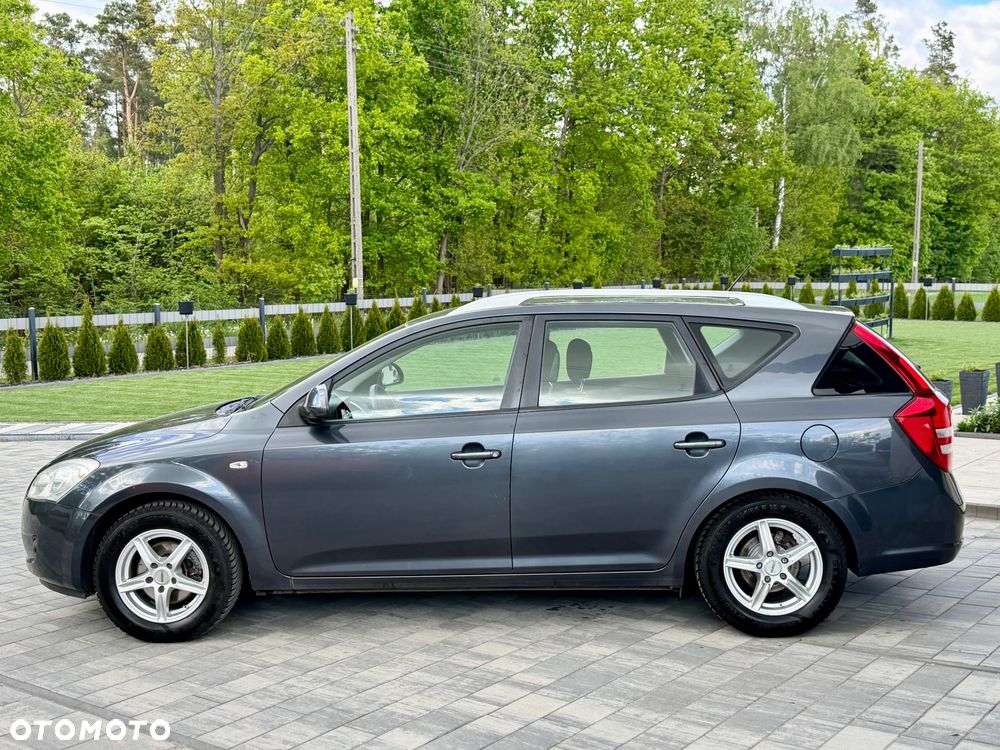 Kia Ceed 1.4 Comfort + - 9