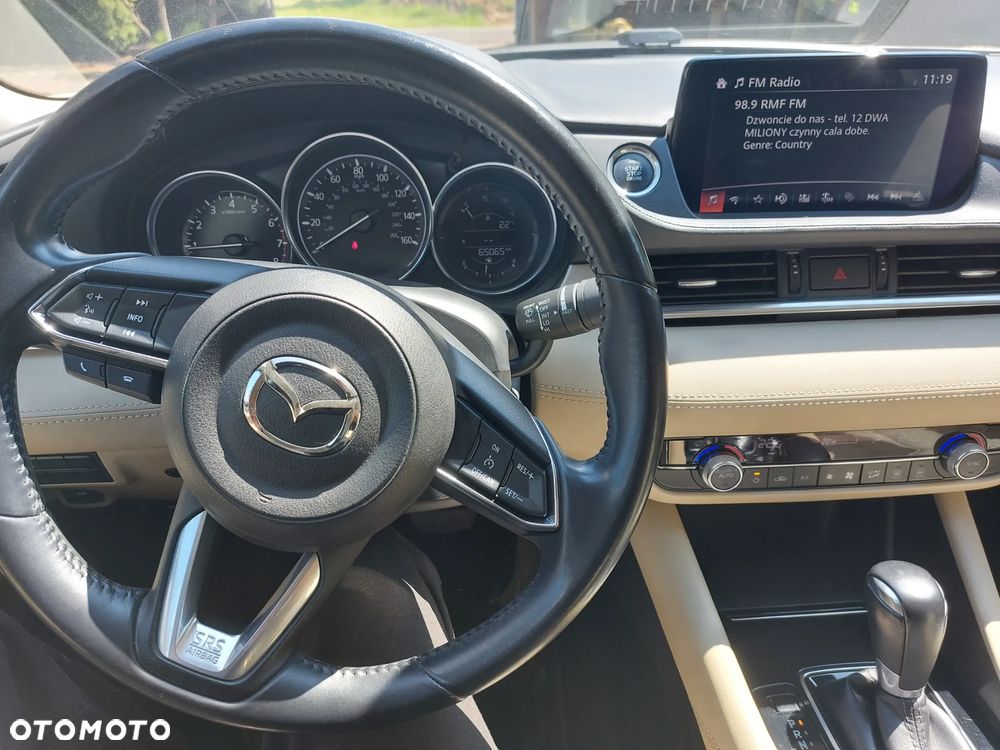 Mazda 6 - 8
