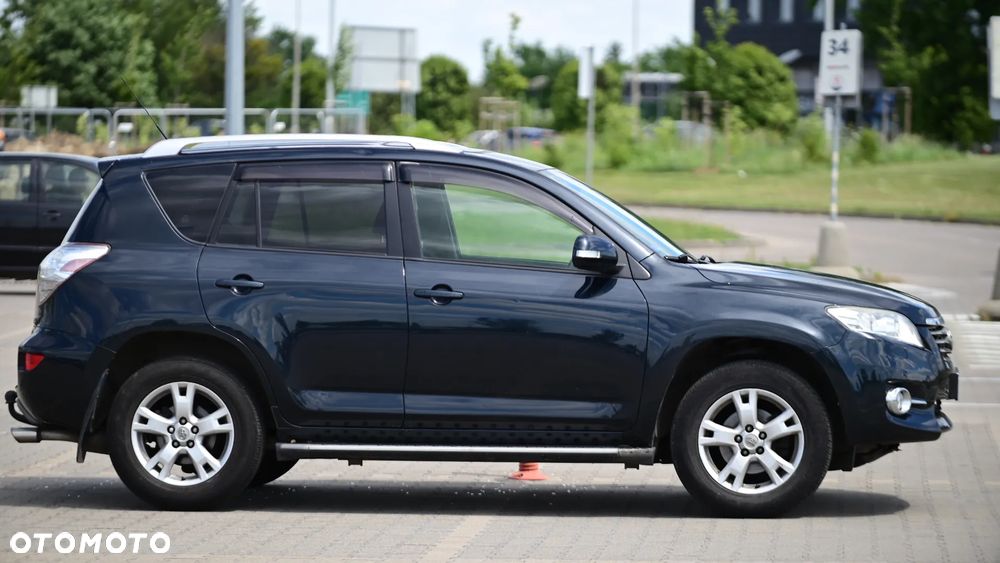 Toyota RAV4 2.2 D-4D 2010 - 8
