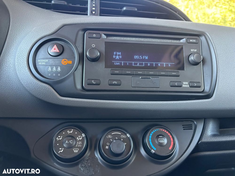 Toyota Yaris 1.0 L VVT-i Terra - 23