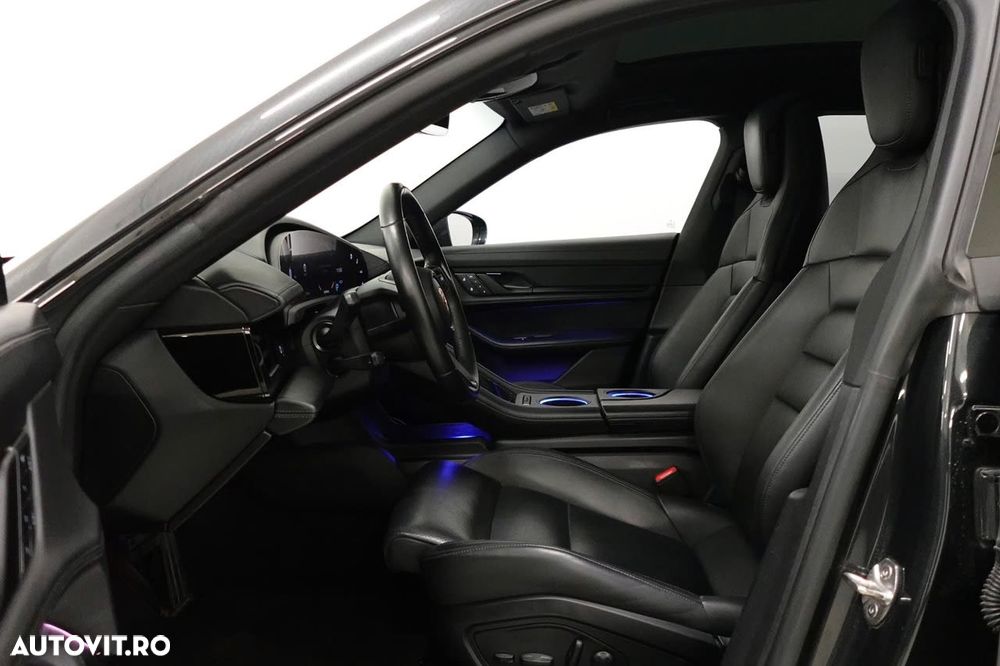 Porsche Taycan 4S - 9