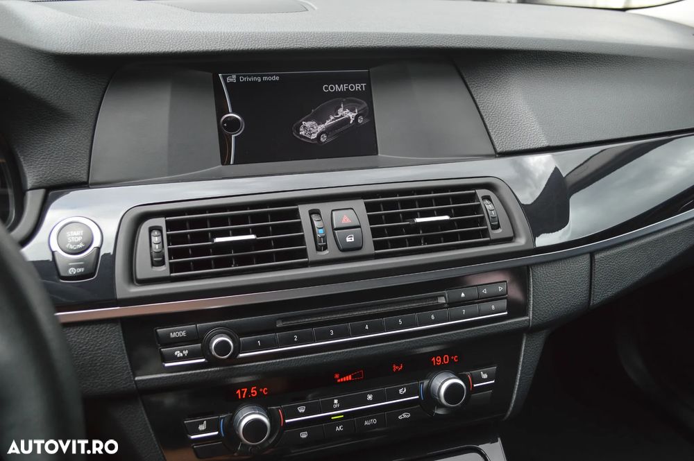 BMW Seria 5 520d Sport-Aut. - 23