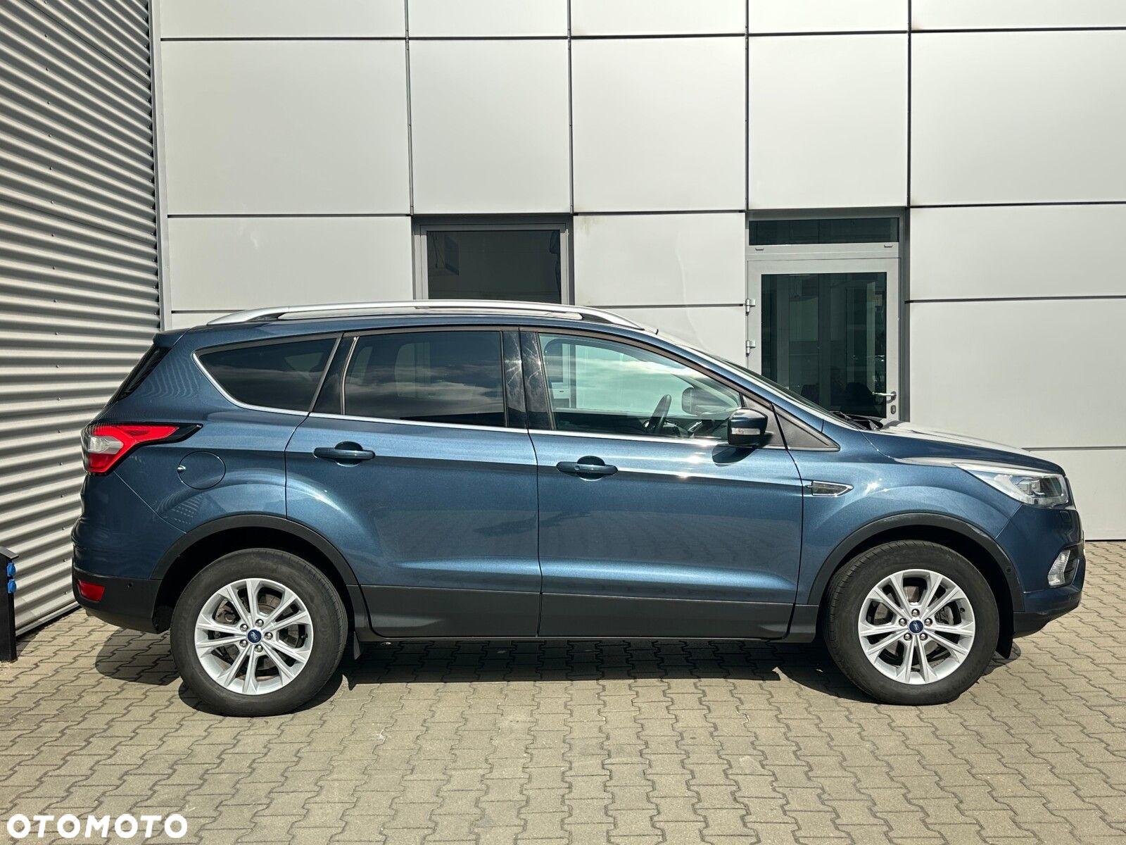 Ford Kuga 1.5 EcoBoost FWD Titanium ASS GPF - 6